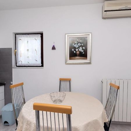 Apartments Anka Кампор Экстерьер фото