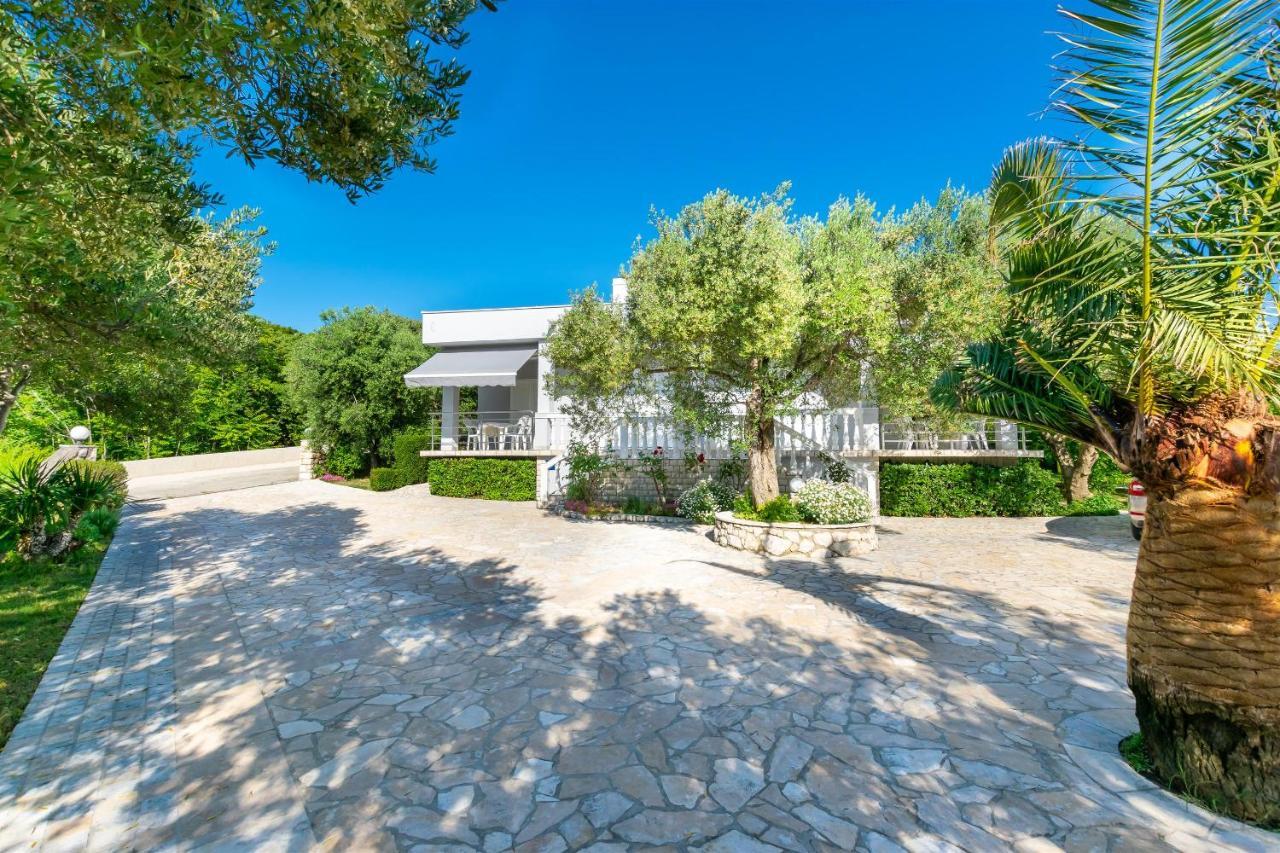 Apartments Anka Кампор Экстерьер фото