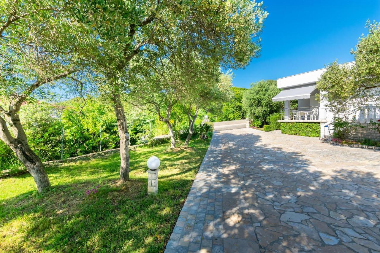 Apartments Anka Кампор Экстерьер фото