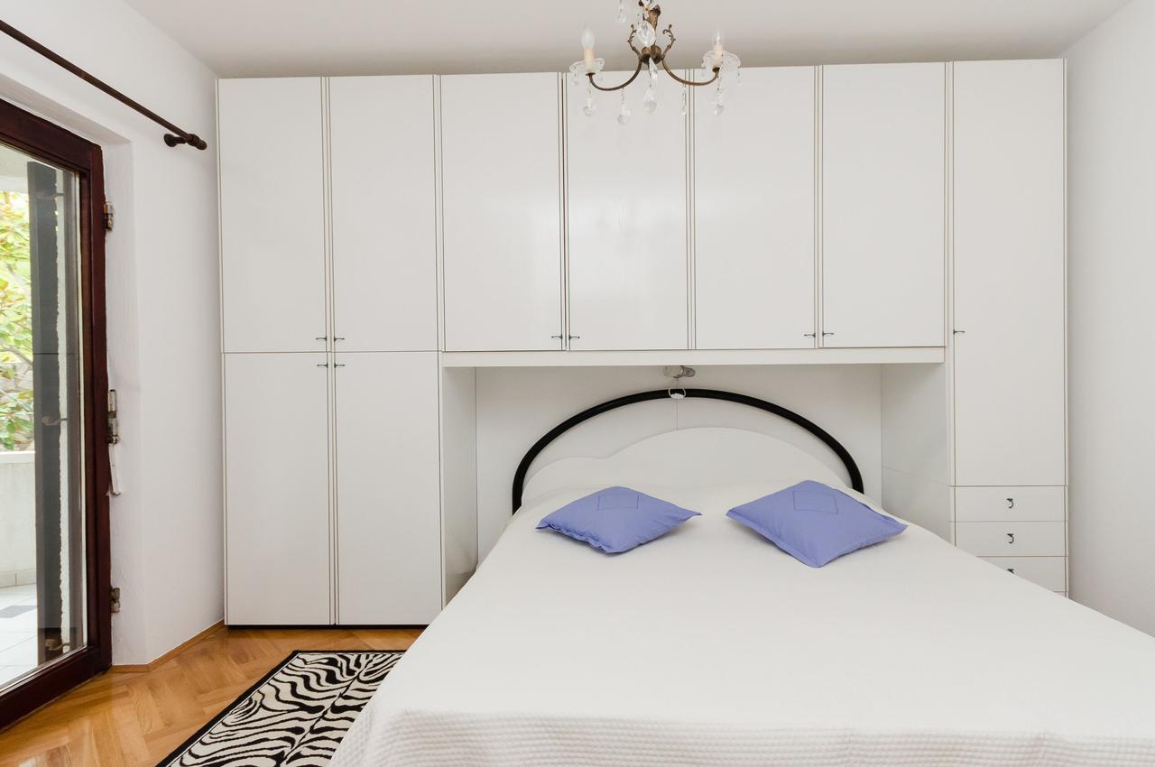 Apartments Anka Кампор Экстерьер фото